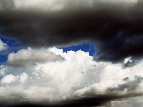 HUGE ROLLERS OF CLOUDS